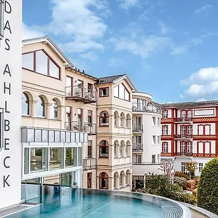 Hotel Ahlbeck & 4*