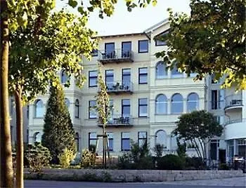 Hotel Ahlbeck & 4*